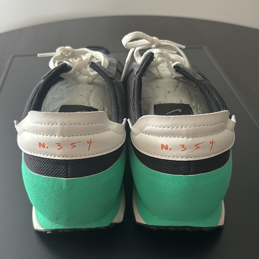 Nike Black and Green Men's Shoes - Picture 3 of 5